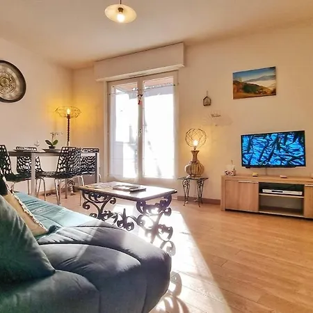 Chez Coralie - T2, 2 Pers, Parking, Balcon