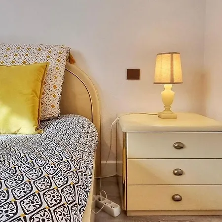 Chez Coralie - T2, 2 Pers, Parking, Balcon Lejlighed